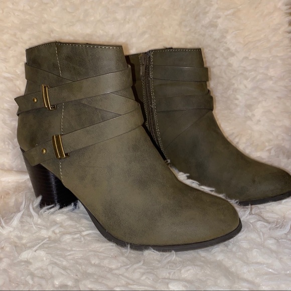 🚨“Booties Charlotte Russe rusted army green”🚨 - Picture 2 of 8